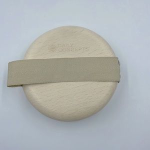 Daily Concepts Daily Detox Brush